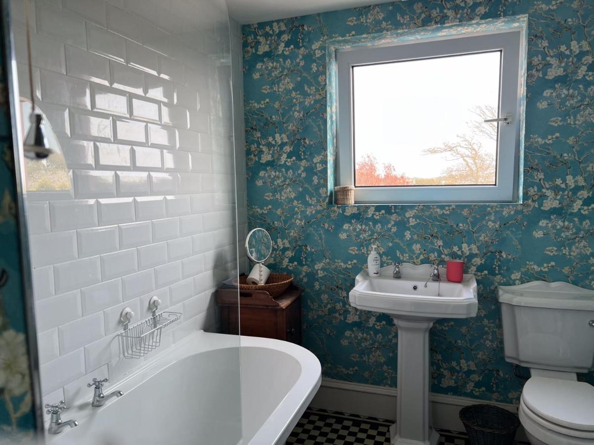 Willa Unique Townhouse With Large Garden Down To The Sea Killough Zewnętrze zdjęcie